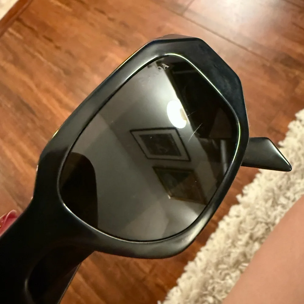 AUTHENTIC Prada Black Square Sunglasses 51mm - Picture 5 of 7